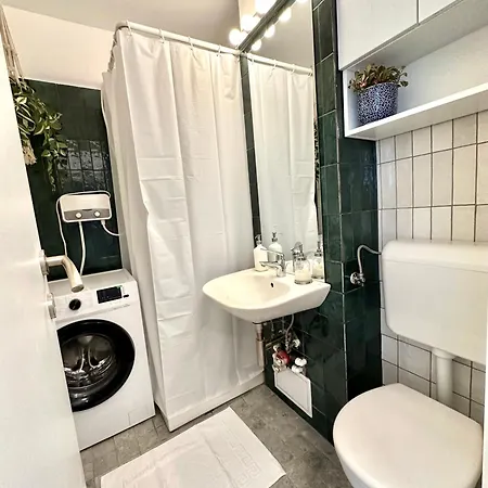 Irma Apartment *